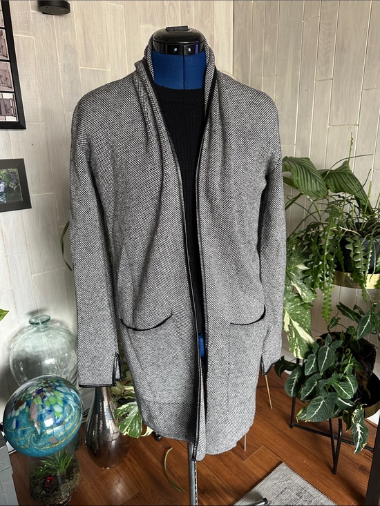 ALFRED SUNG Sweaters - ALFRED SUNG Gray Open-Front Shawl Collar Long Cardigan
